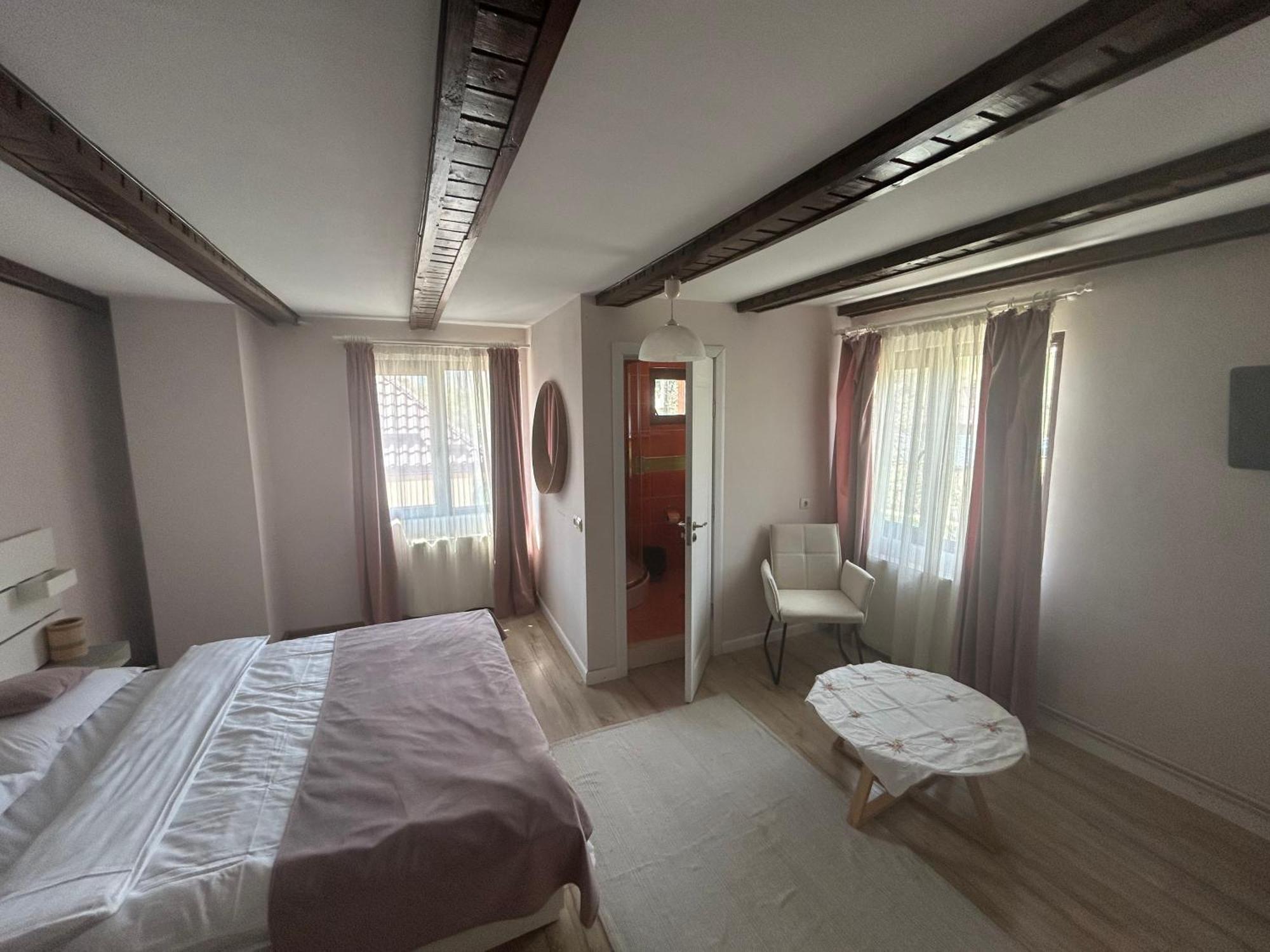 Vila Monica Bran  Extérieur photo
